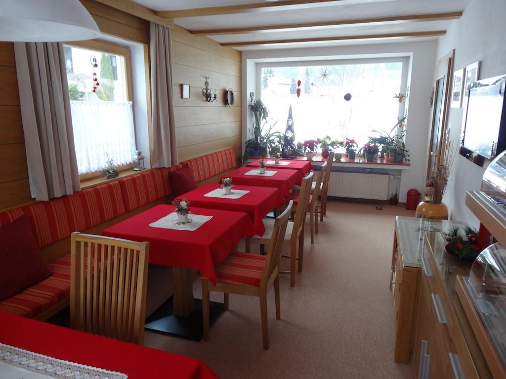 Haus Karl's Ruh Bed & Breakfast Ehrwald Bagian luar foto