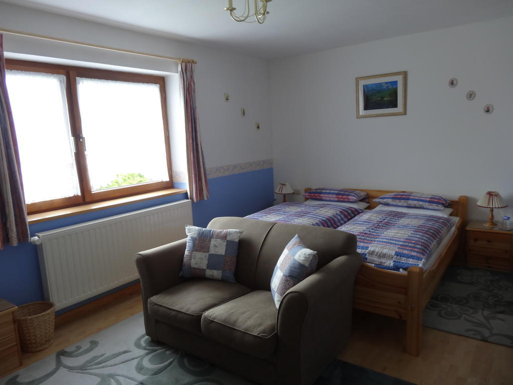 Haus Karl's Ruh Bed & Breakfast Ehrwald Ruang foto