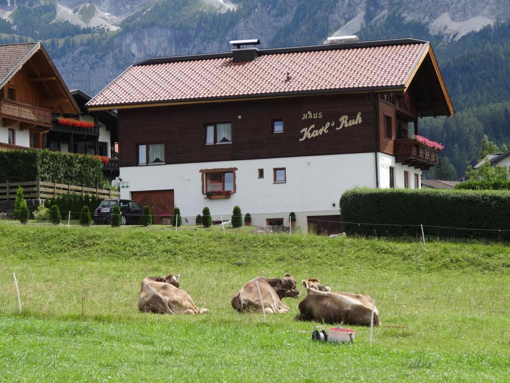 Haus Karl's Ruh Bed & Breakfast Ehrwald Bagian luar foto